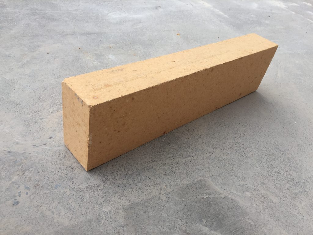 高鋁磚80_特級(jí)高鋁磚_河南高鋁磚廠家直銷(xiāo) 高鋁磚廠家_高鋁磚理化指標(biāo)_高鋁價(jià)格